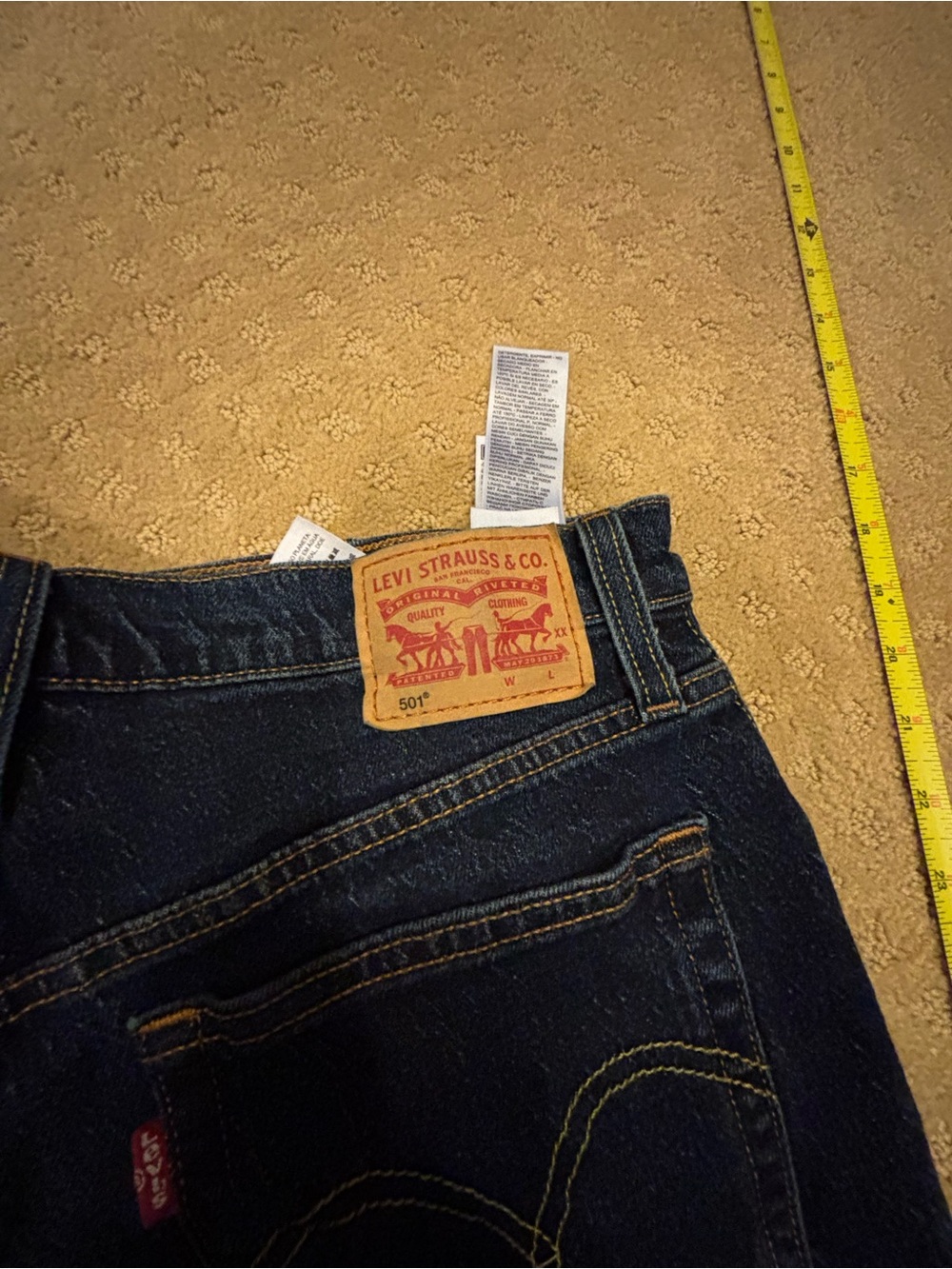 Women’s Levi's Dark Blue Button-Fly Denim Jean shorts Sz 28
